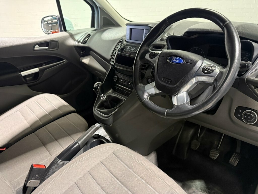 Ford Transit Connect 1.5L Limited HT70JHO White #3