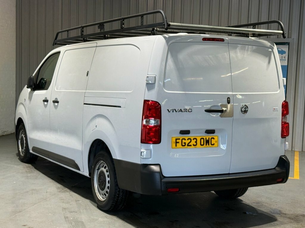 Vauxhall Vivaro 2L Prime 6Dr FG23OWC White #2