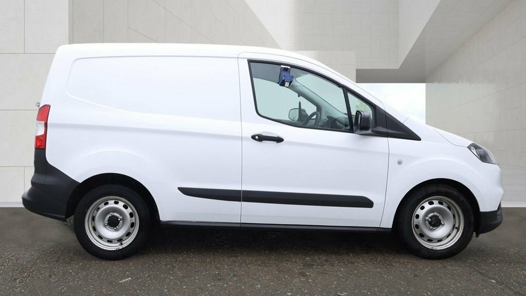 Ford Transit Courier 1L Leader White #5