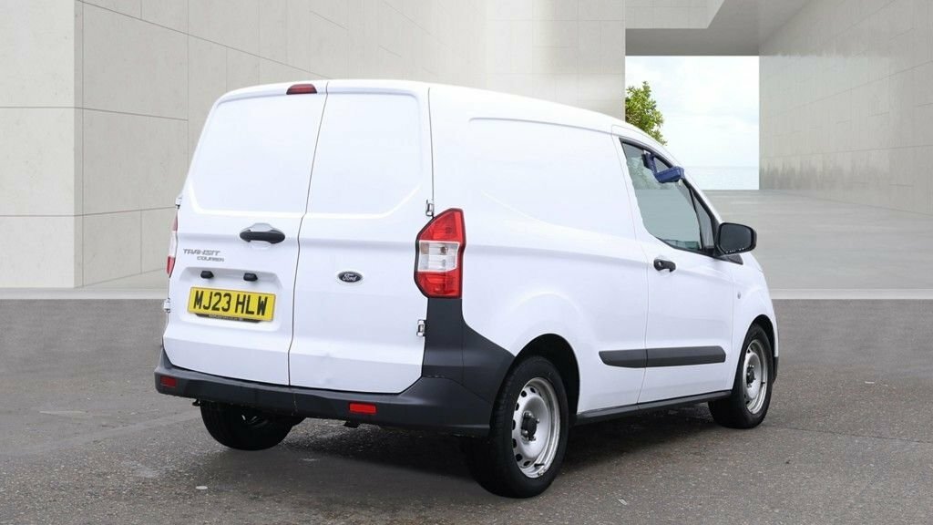 Ford Transit Courier 1L Leader White #4