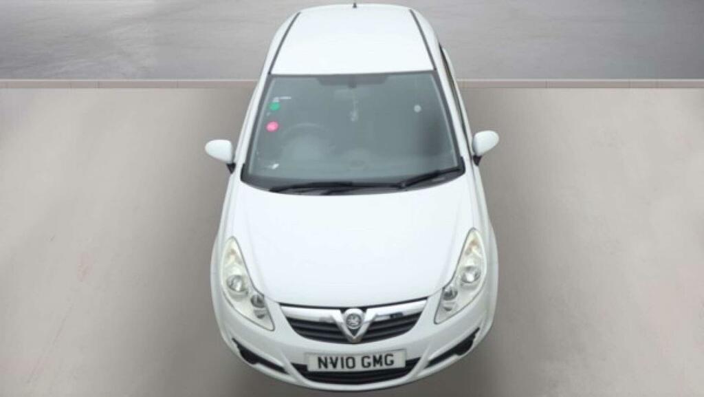 Vauxhall Corsa 1.4L Exclusiv White #8