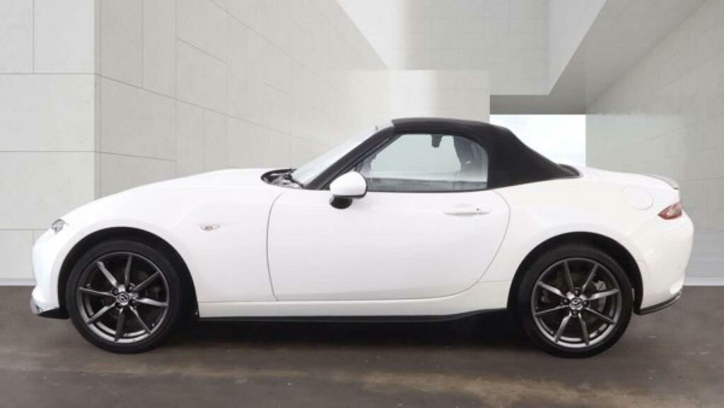 Mazda MX-5  Red #11