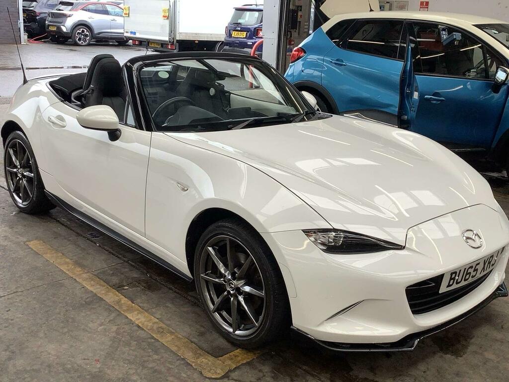 Mazda MX-5 Sport White
