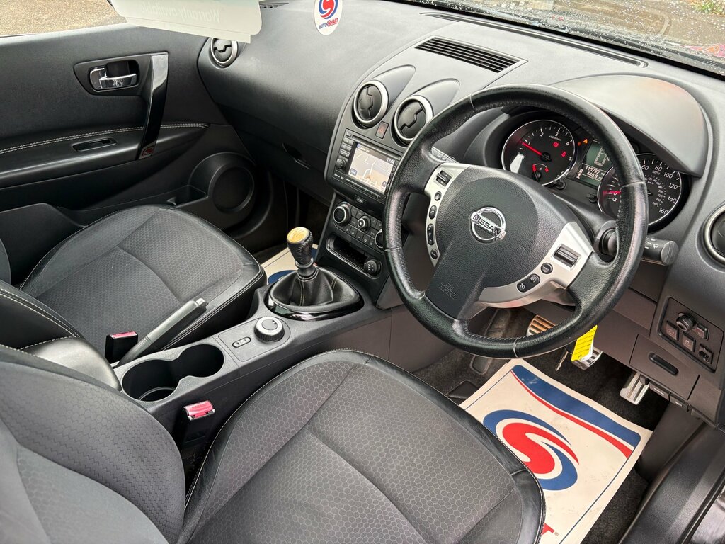 Nissan Qashqai+2 1.6 Acenta 2Wd Red #3