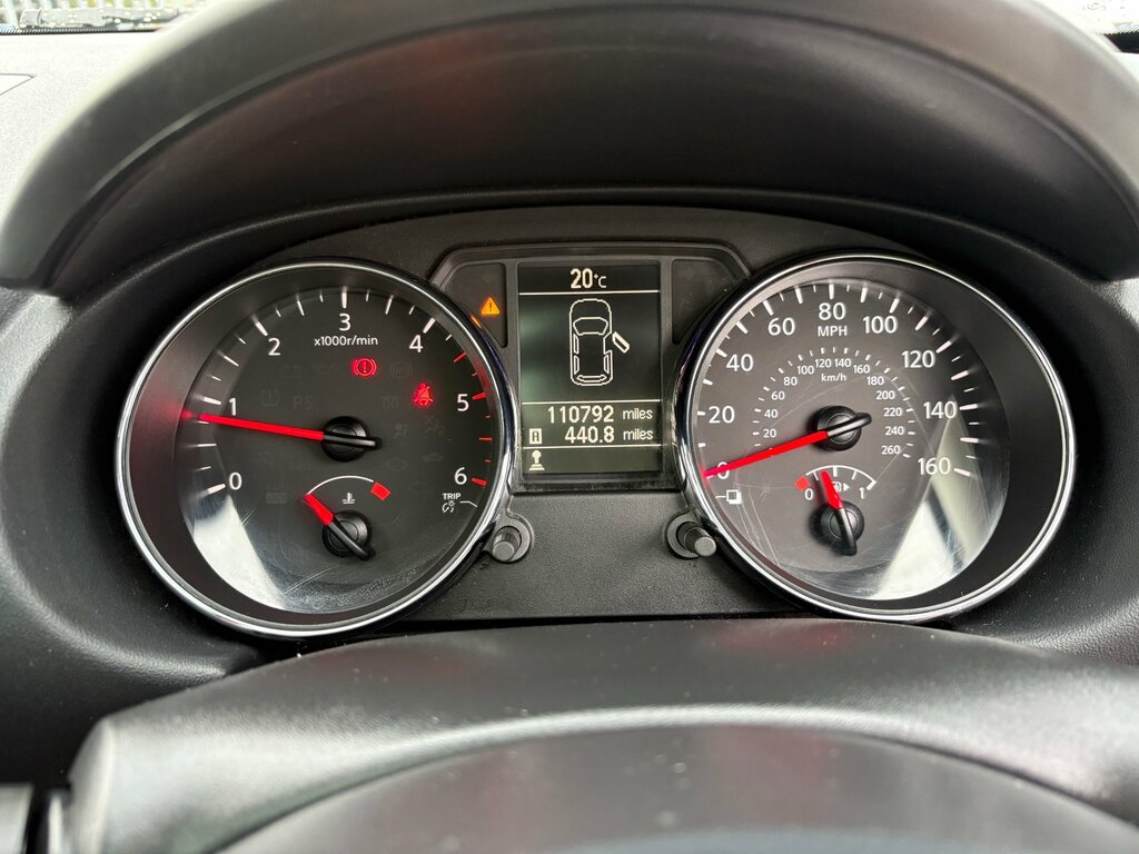 Nissan Qashqai+2 1.6 Acenta 2Wd Red #18