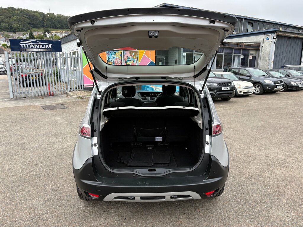 Renault Scenic XMOD 1.5 Dci Energy Dynamique Tomtom Mpv Man Red #9