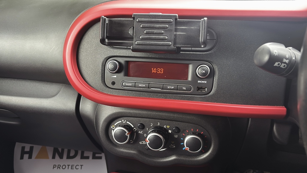 Renault Twingo Hatchback White #15