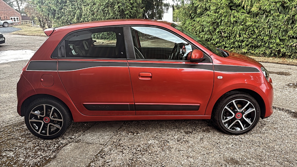 Renault Twingo Hatchback White #18