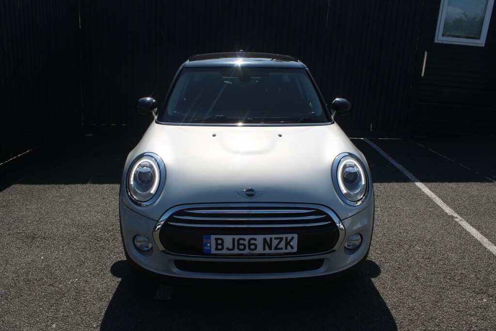 Mini Hatch Hatchback 1.5 5-Door Hatch Cooper 2016 BJ66NZK Silver #2