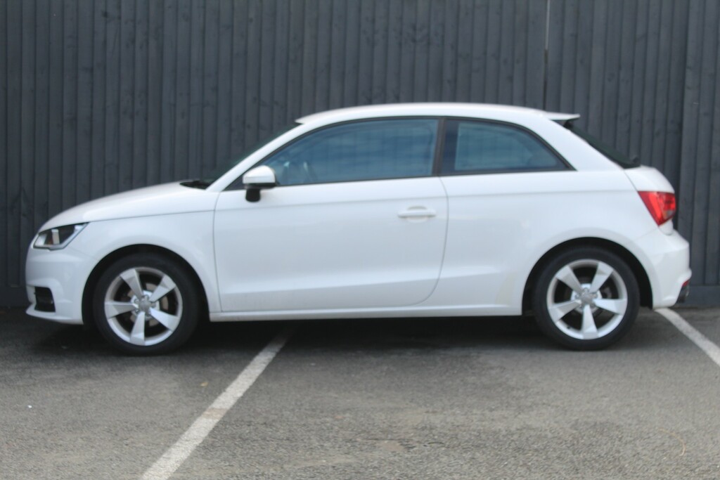 Audi A1 Hatchback 1.0 Tfsi Sport 2017 CU67RUV White #5