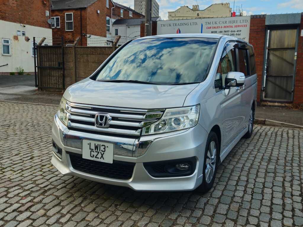 Honda StepWagon Wagon Spada 2.0 201313 8 Seats Silver #2