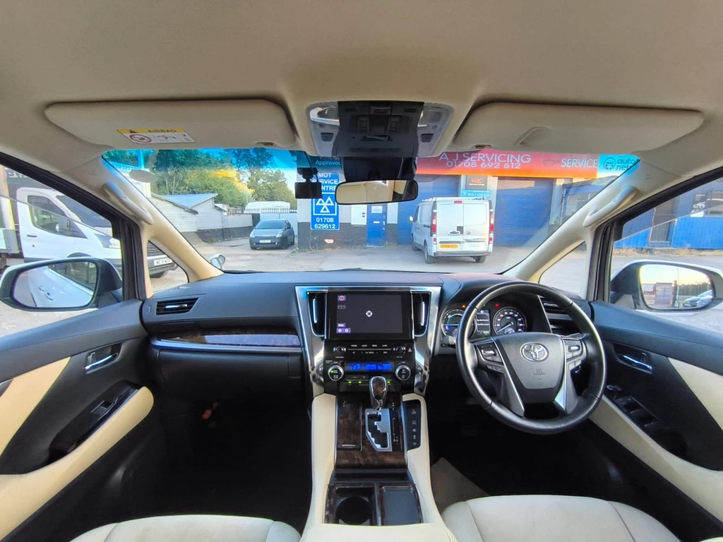 Toyota Alphard Mpv White #14
