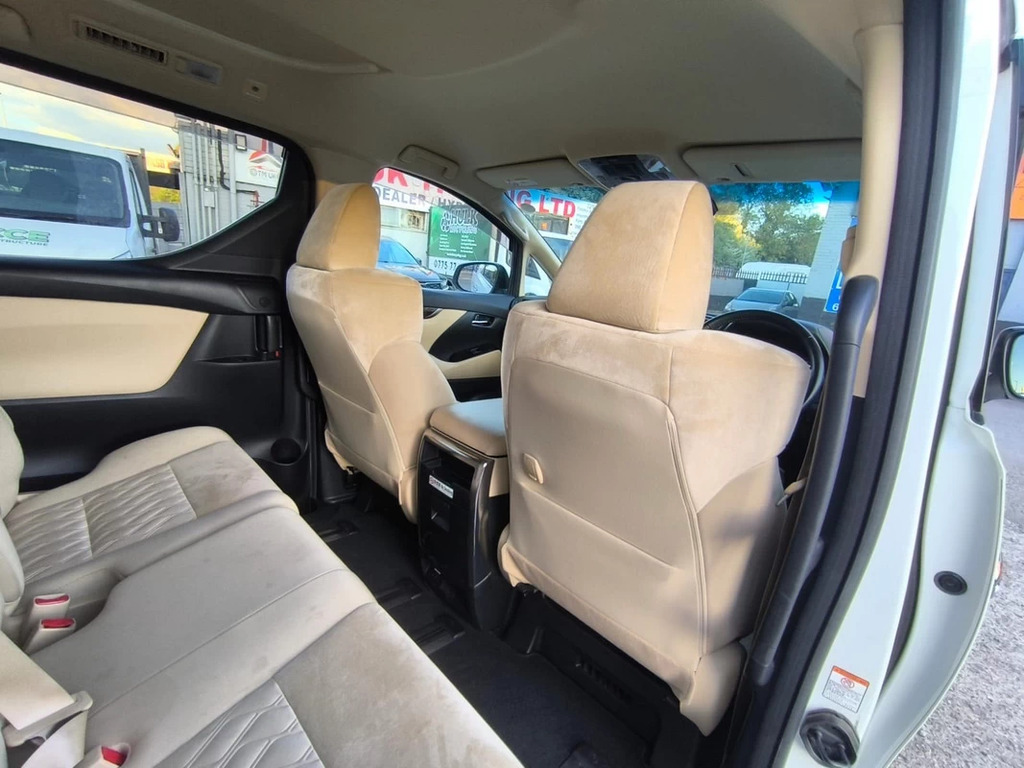 Toyota Alphard Mpv White #12