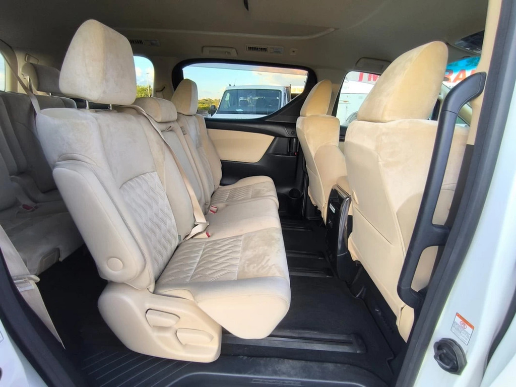 Toyota Alphard Mpv White #11