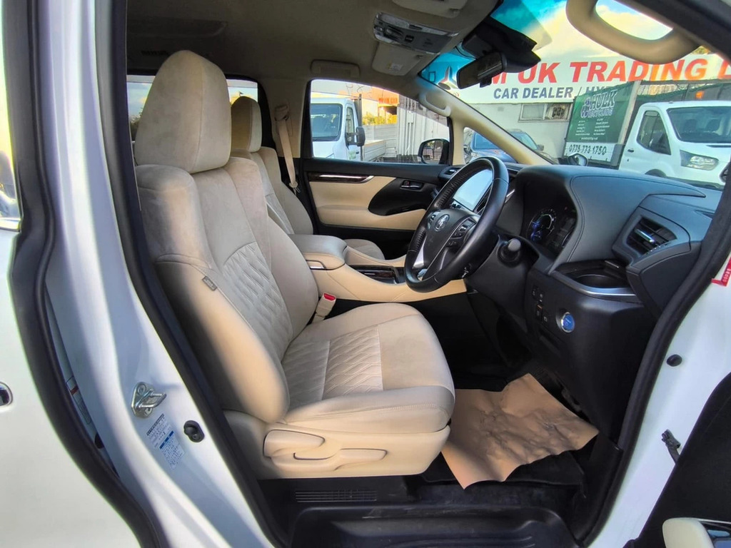 Toyota Alphard Mpv White #9