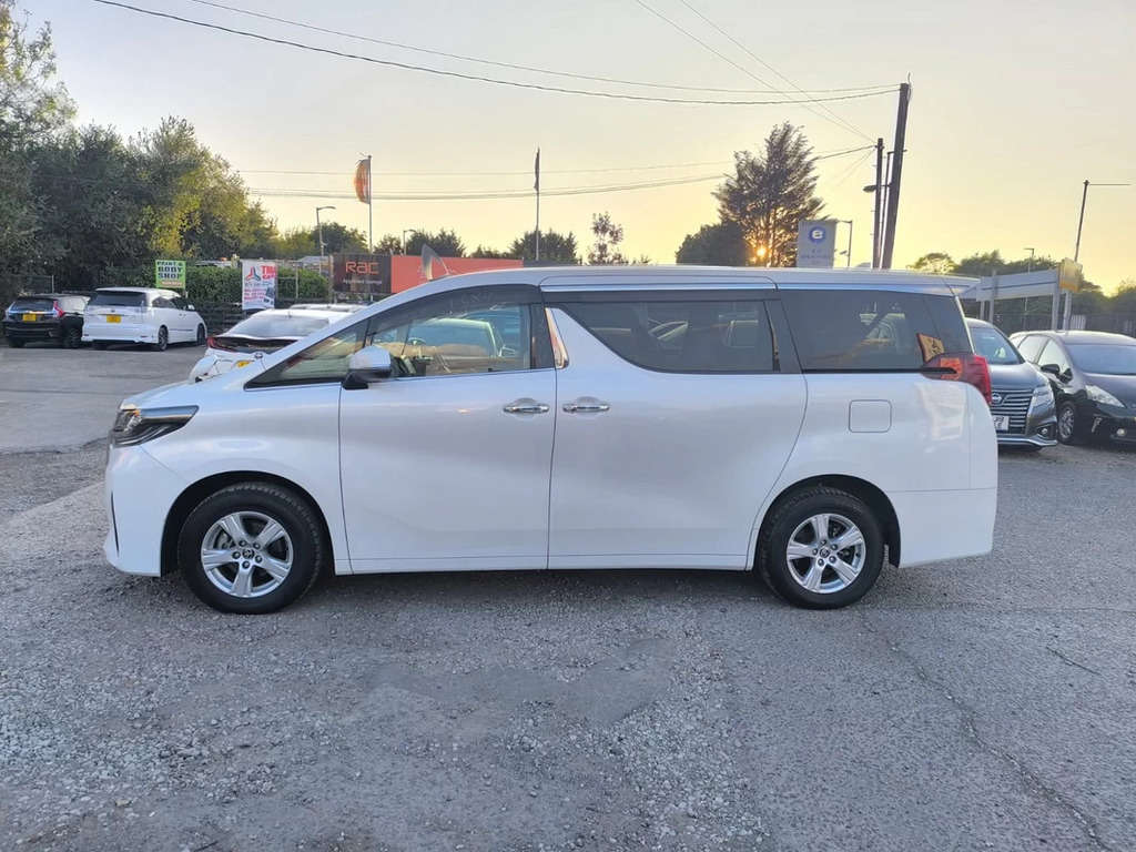 Toyota Alphard 2.5 Hybrid 202222 8 Seats Mpv X Ul White #6