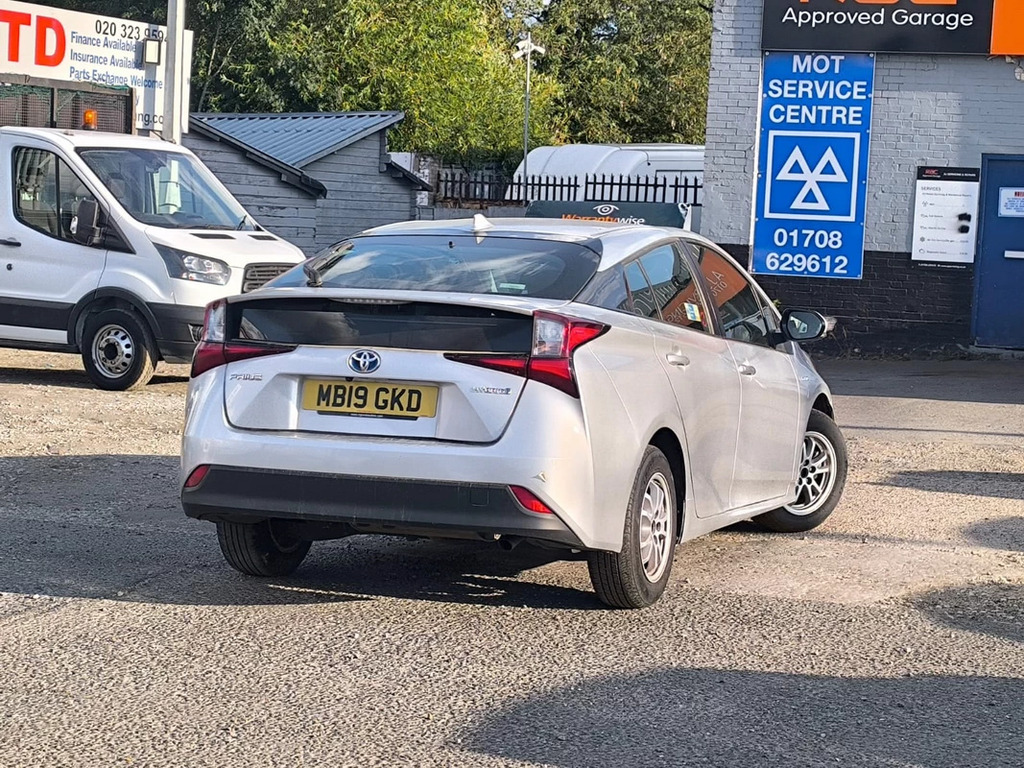 Toyota Prius 1.8 Hybrid 201919 Active 5 Seats U MB19GKD Silver #3
