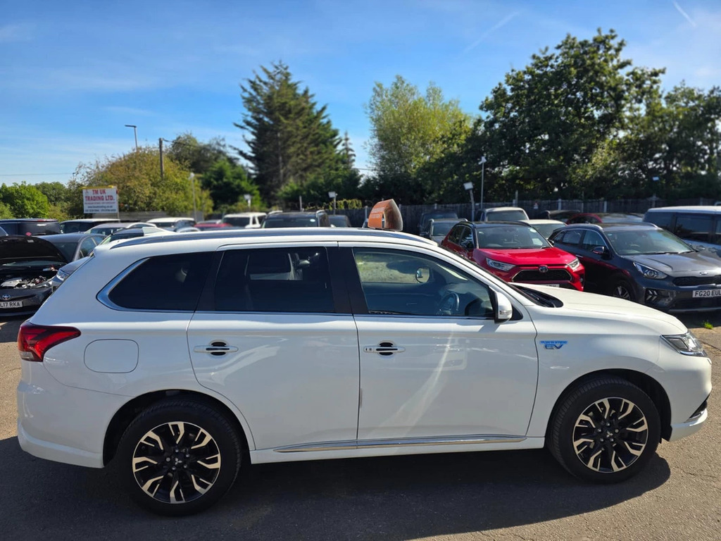 Mitsubishi Outlander 2.0 Plugin Hybrid 201616 12Kwh Gx3h Suv 4Wd Euro YG16AJY White #5
