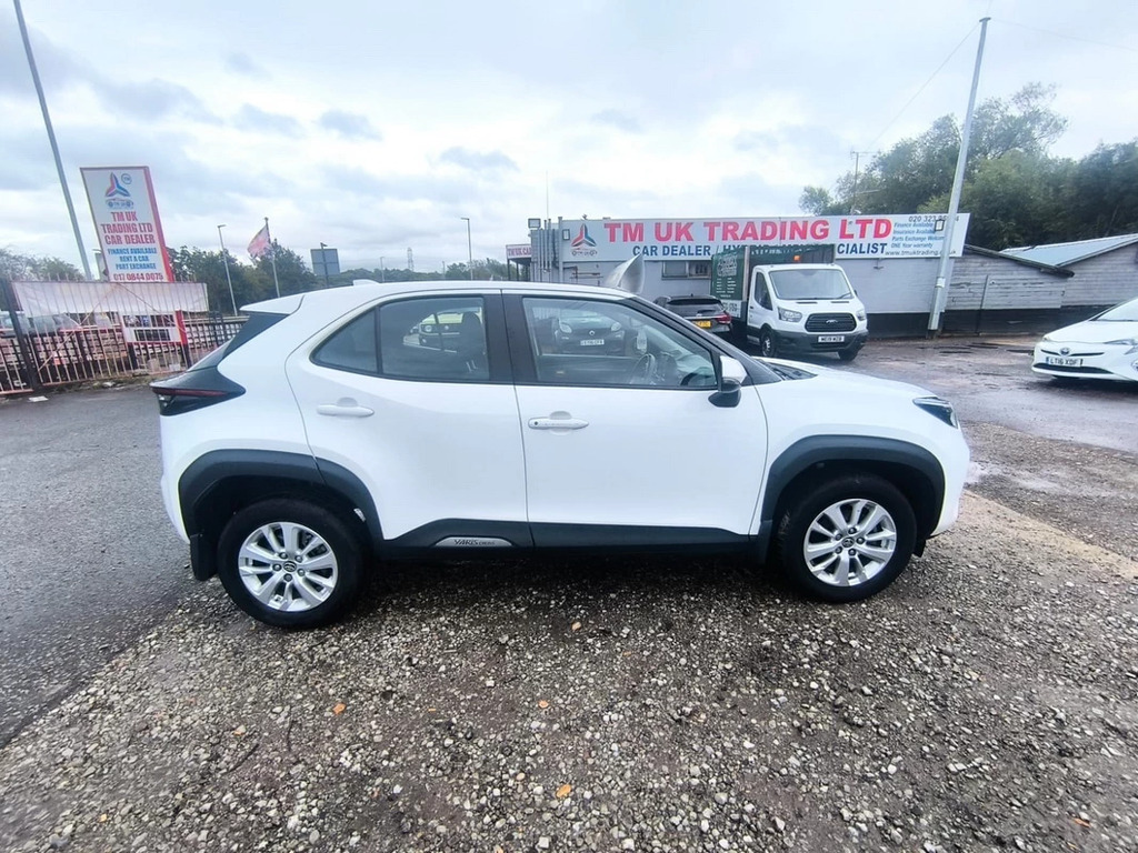 Toyota Yaris Cross 1.5 Hybrid 202323 Vvt-h Icon E-cvt Suv 5 Seats 5 White #6