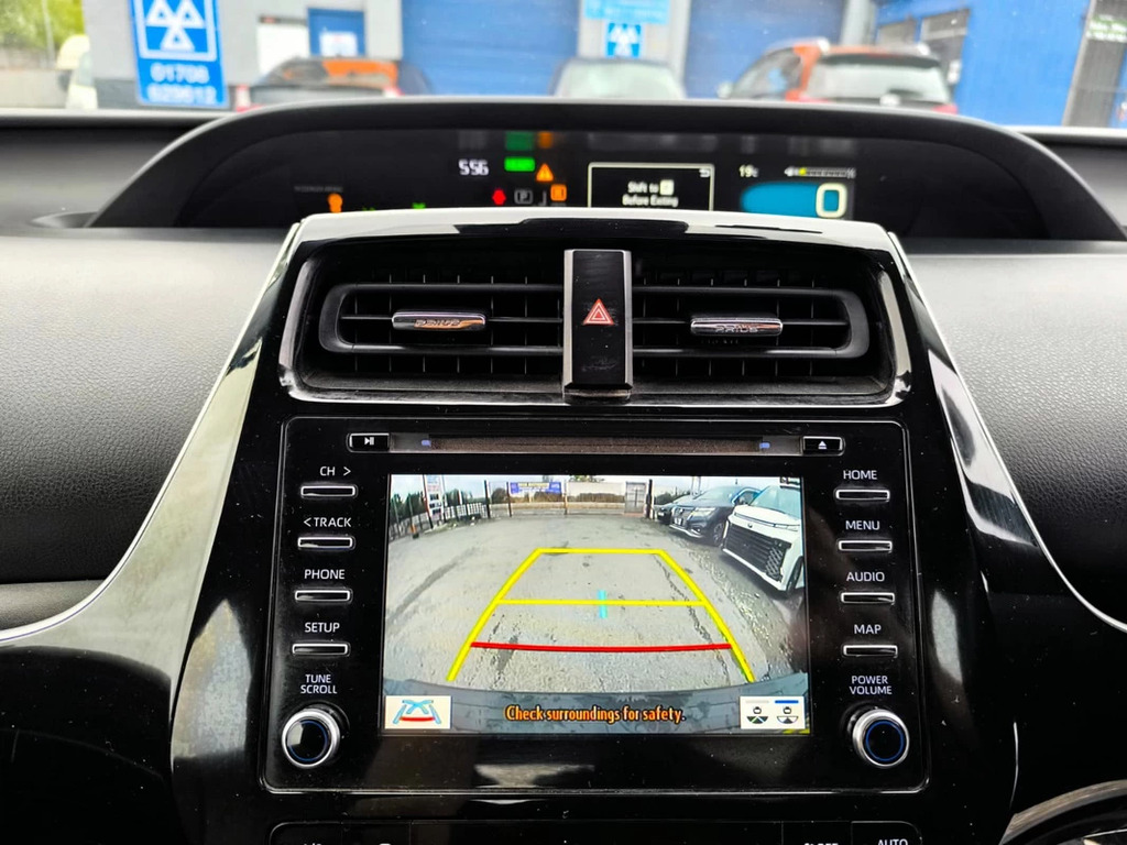 Toyota Prius E Silver #16