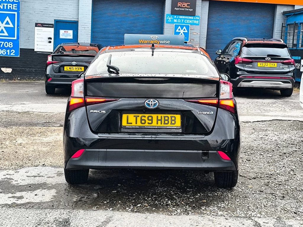 Toyota Prius E Silver #8