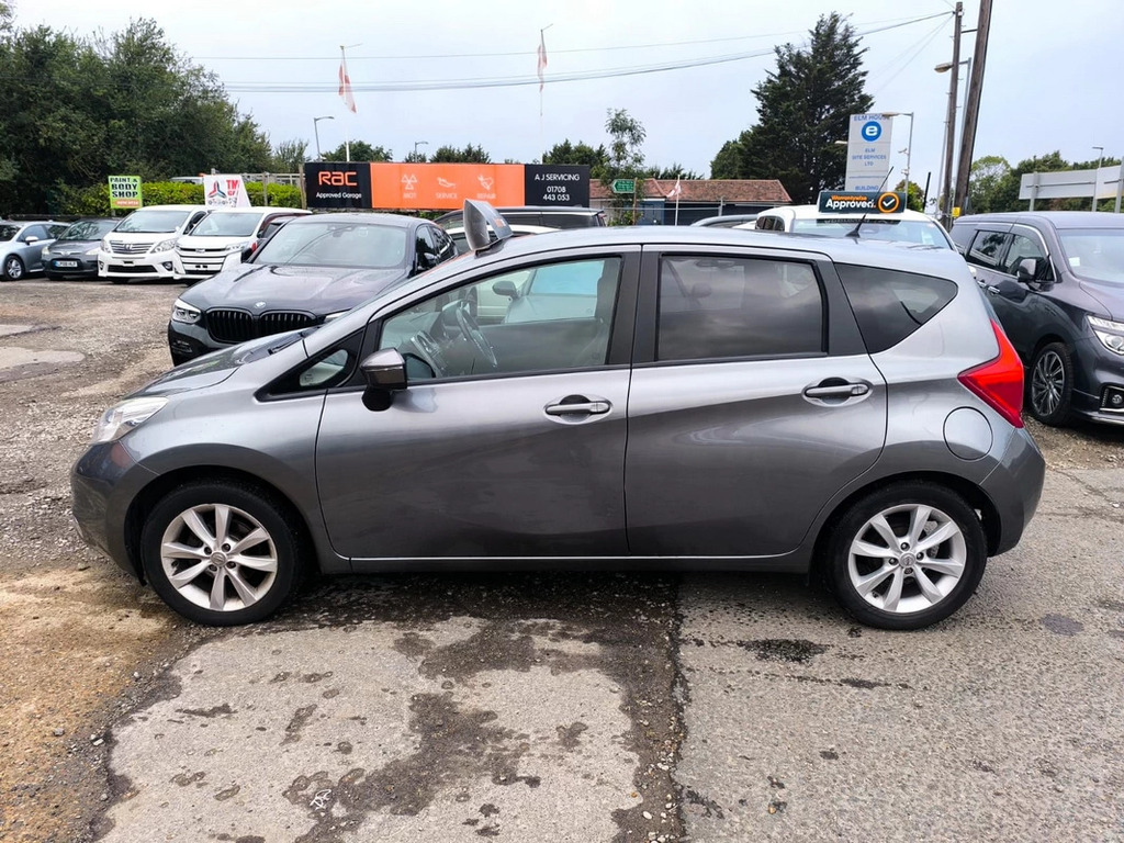 Nissan Note Note Acenta Premium Red #7