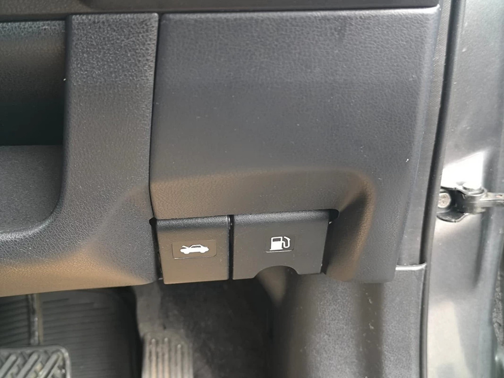 Nissan Note Note Acenta Premium Red #18