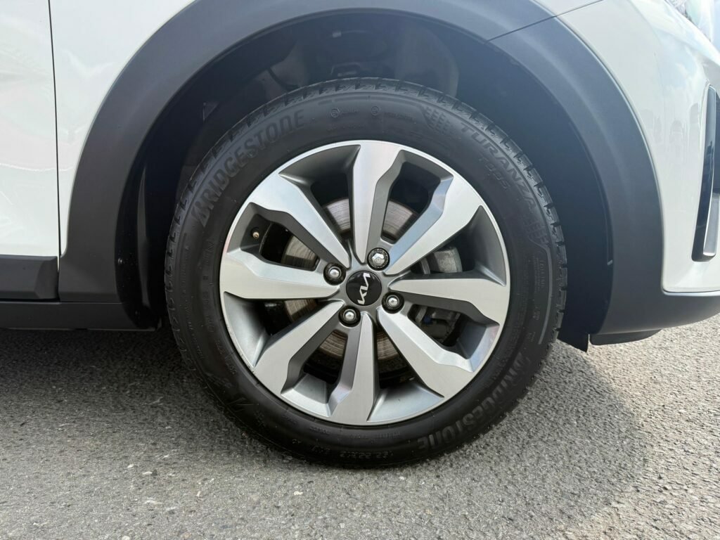 Kia Stonic Quantum Grey #22