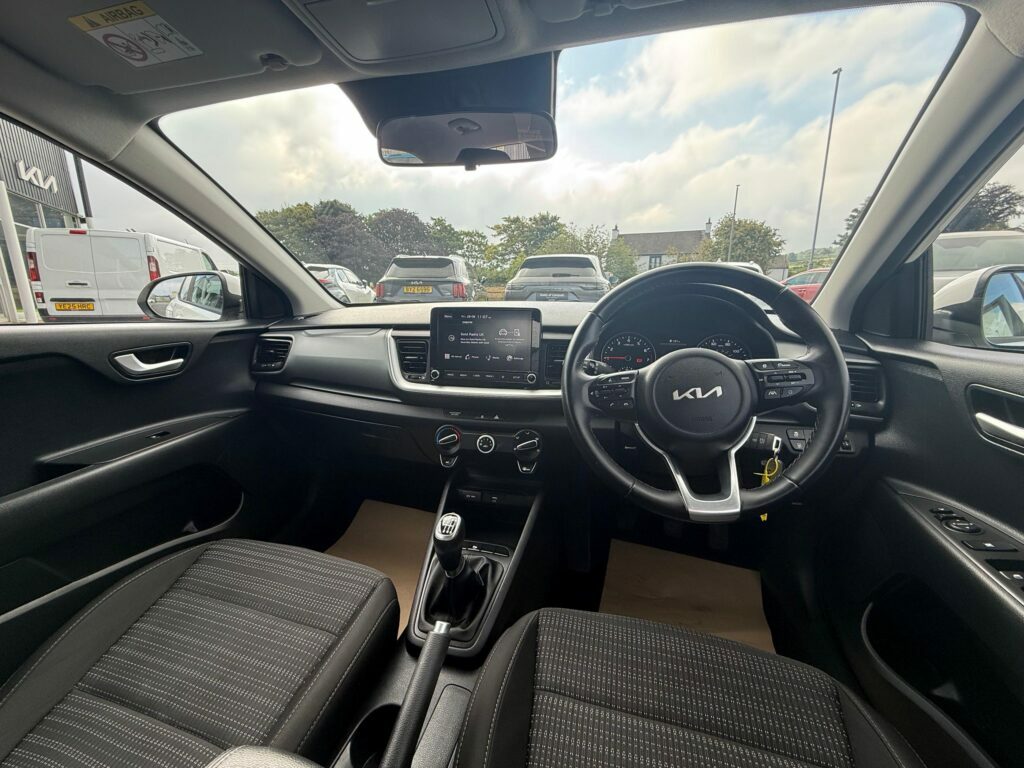 Kia Stonic Quantum Grey #13