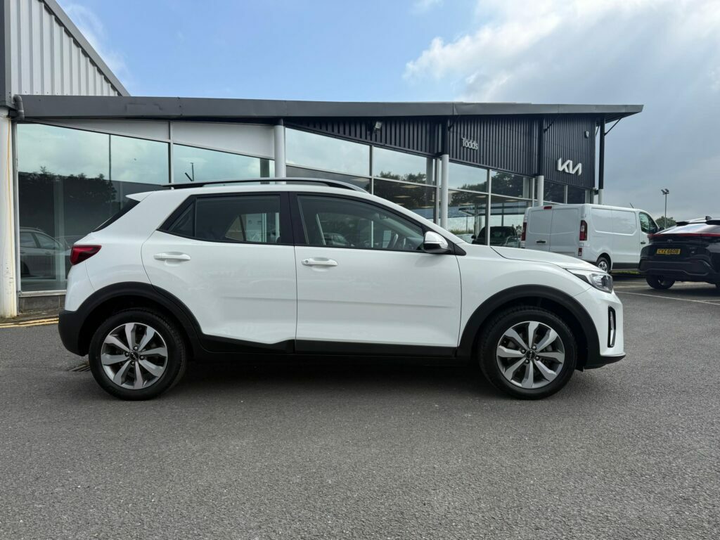 Kia Stonic Quantum Grey #8