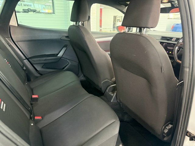 Seat Ibiza Hatchback DS70DYL White #4