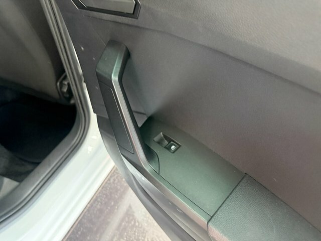 Seat Ibiza Hatchback DS70DYL White #6