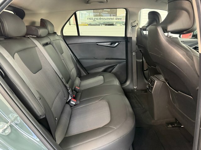 Kia Niro Suv Green #3