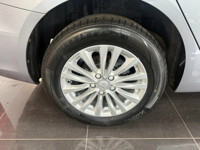 MG MG5 Estate Silver #3