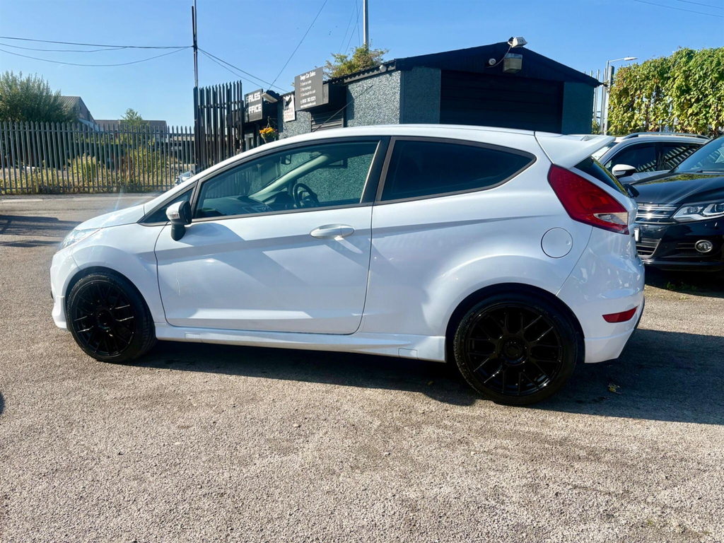 Ford Fiesta 1.6 Td Zetec S #5