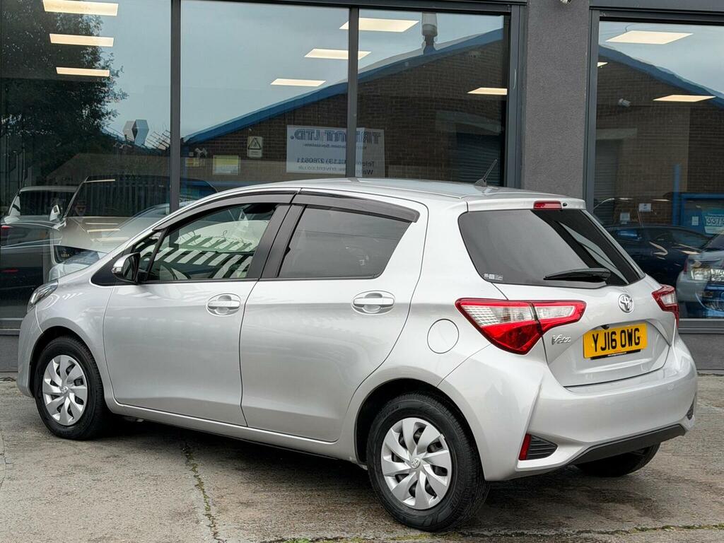 Toyota Yaris 1.33 Dual Vvt-i Icon Multidrive S Euro 6 Silver #6
