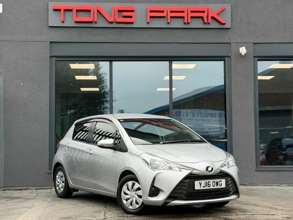 Toyota Yaris 1.33 Dual Vvt-i Icon Multidrive S Euro 6 Silver