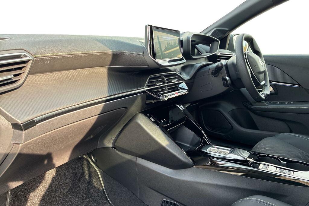 Peugeot e-208 51Kwh Gt Hatchback 11Kw Charger White #2