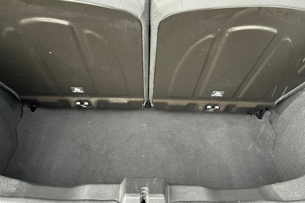 Peugeot 108 Active Silver #8