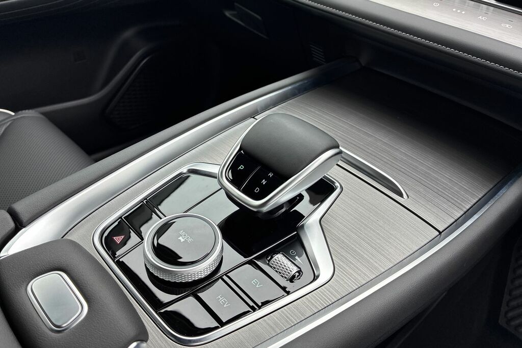 Chery Tiggo 7 1.5T Phev Summit Dht Silver #19
