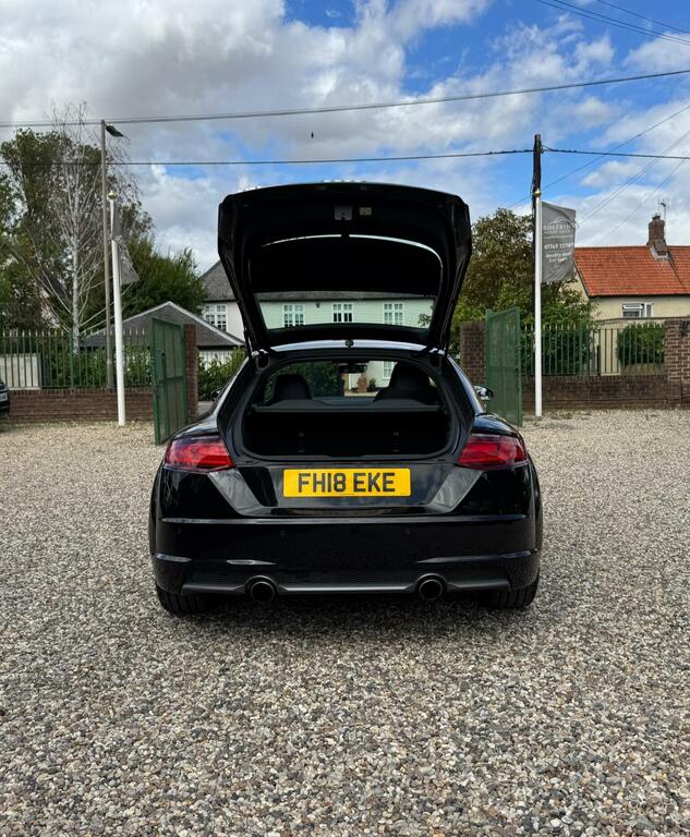 Audi TT Black #10