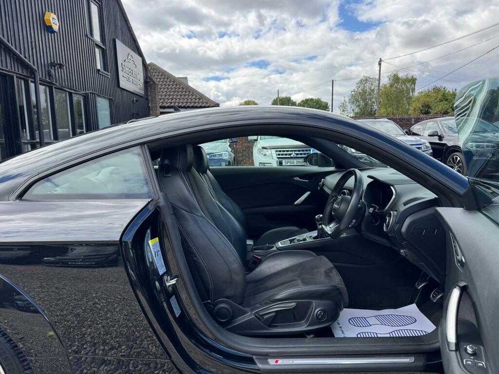 Audi TT Black #12