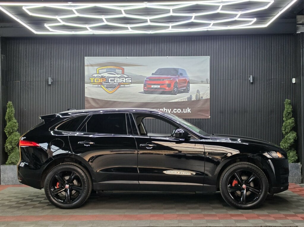 Jaguar F-Pace Suv 2.0 D240 Prestige 2017 Black #4