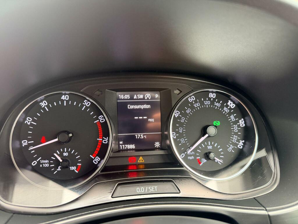 Skoda Fabia Se Black #33