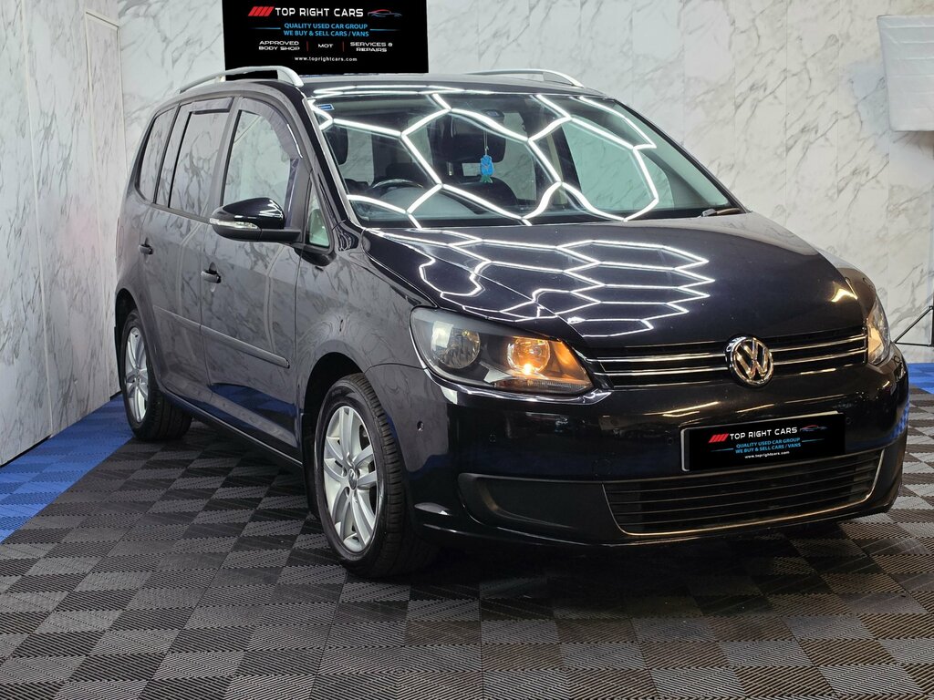 Volkswagen Touran 2.0 Tdi Bluemotion Tech Se Mpv Dsg Ss 1 Black