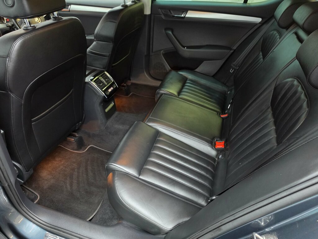 Skoda Superb S Tdi Silver #18