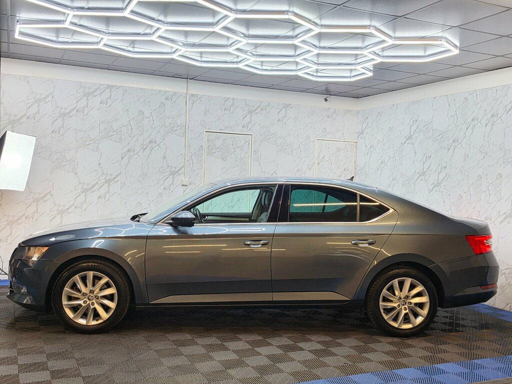 Skoda Superb 2.0 Tdi Se Technology Hatchback Euro 6 Ss Grey #6