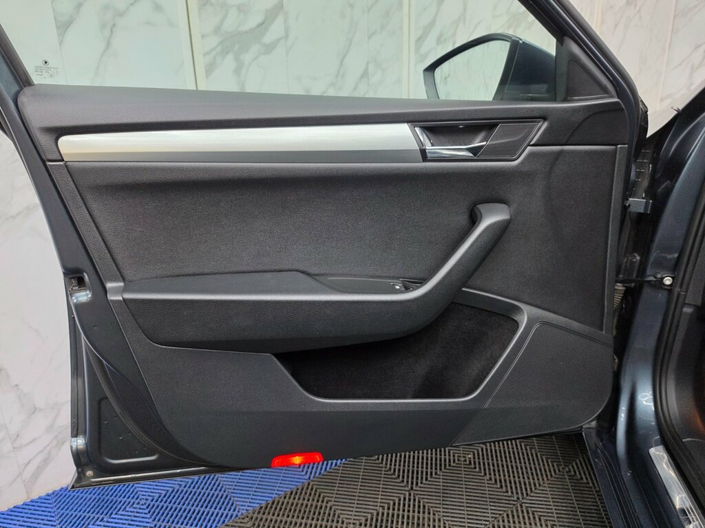 Skoda Superb S Tdi Silver #21