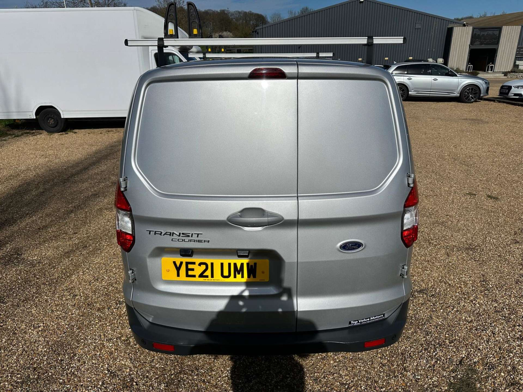 Ford Transit Courier Limited L1 Euro 6 Silver #5