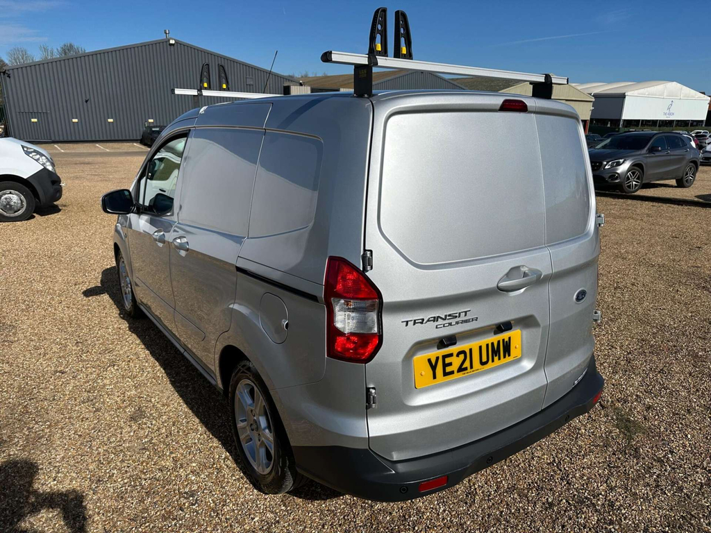 Ford Transit Courier Limited L1 Euro 6 Silver #4